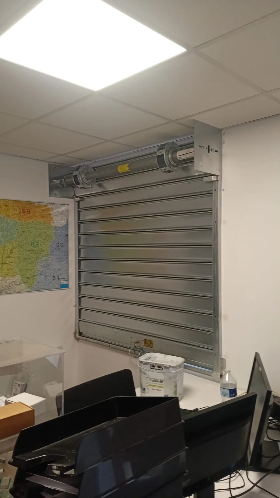 Installation et pose de rideau métallique à Paris 16